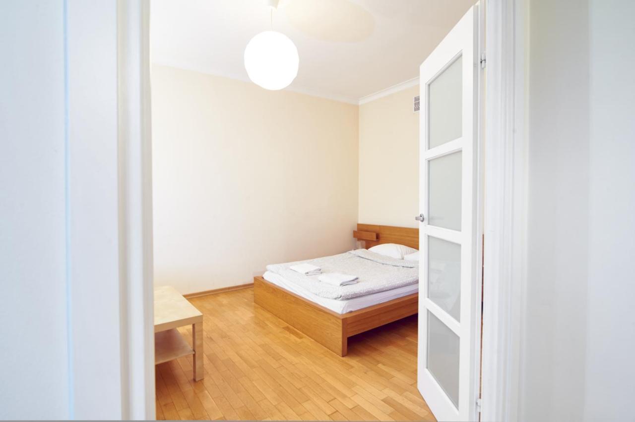 Goodnight Warsaw Apartments - Wspolna 69 Luaran gambar